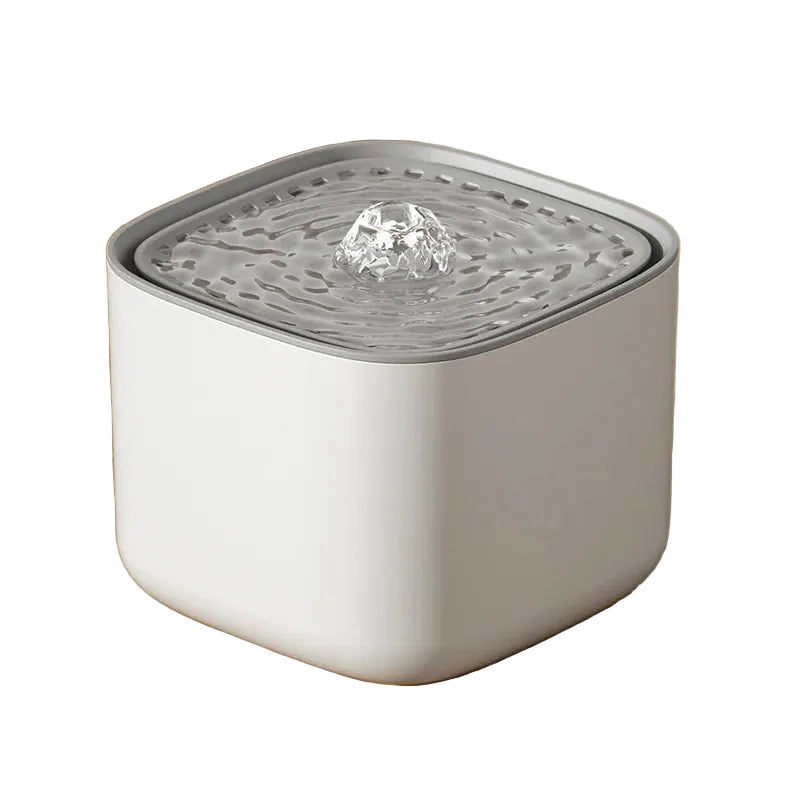 Quiet operation automatic 3L pet water dispenser with visible water level and USB power for pets.
