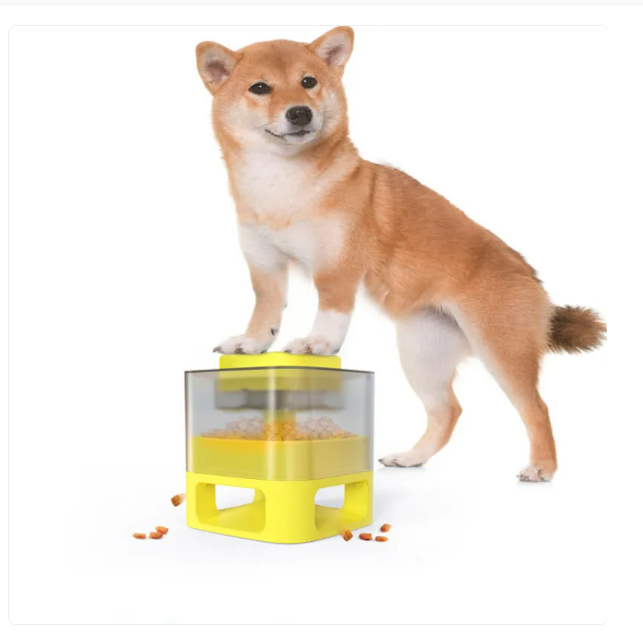 Smart pet feeder for dogs and cats, app-controlled feeding, modern pet care solution
