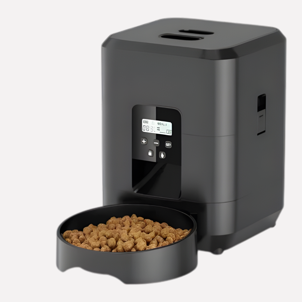 Automatic smart pet feeder for dogs & cats, with portion control, in white, dispensing food