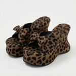 Leopard bow