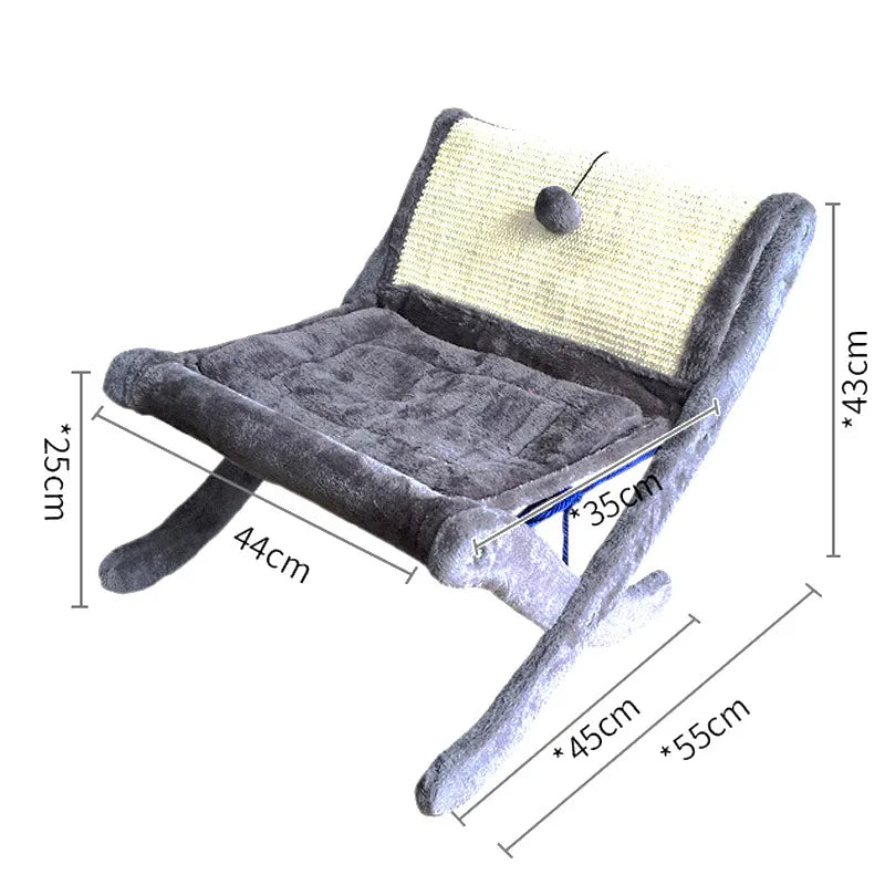 Modern pet lounge: Cat deckchair with sisal scratching pad, a stylish and functional cat bed
