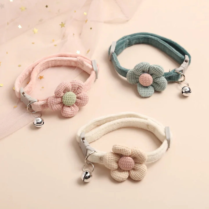 Feline fashion floral pet collar with bell, comfortable and adjustable for cats
