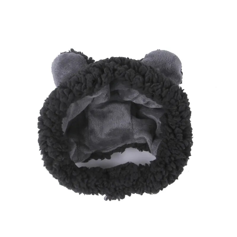 Tabletop display of the Cat Grooming Curlers Kit, highlighting pet supplies for superior feline coat care.