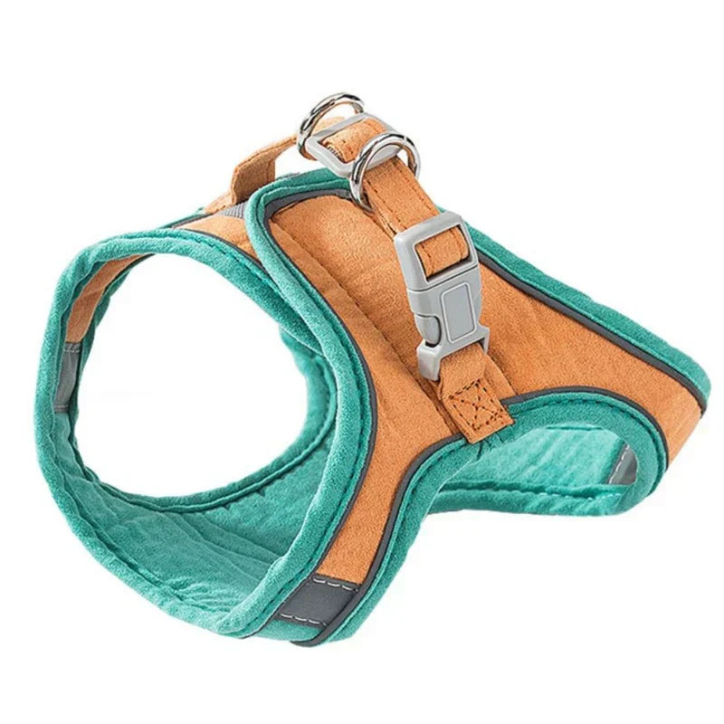Pet safety harness for cats, reflective detailing provides added security