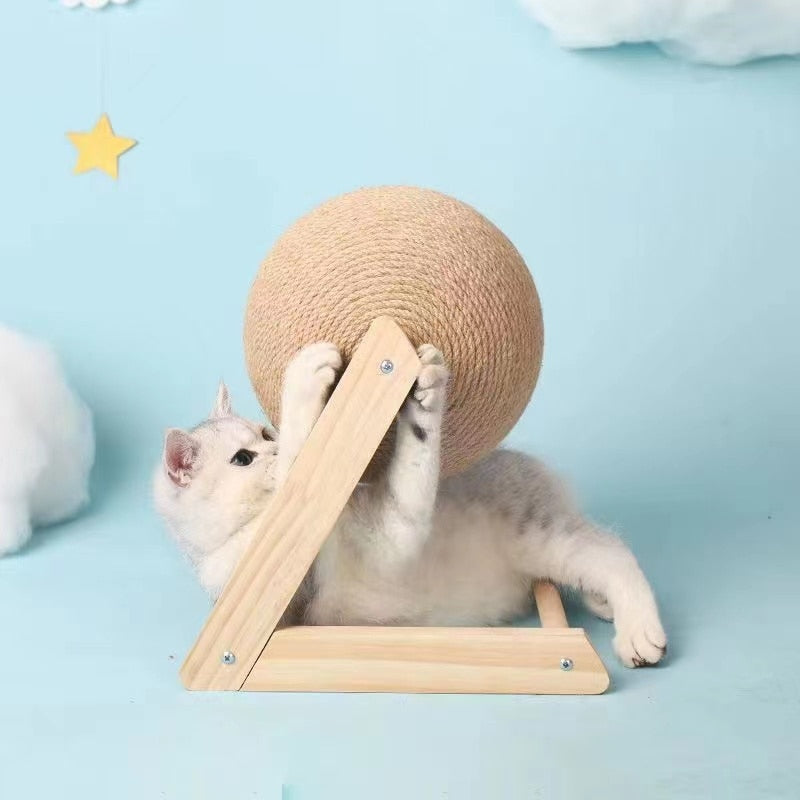 Sisal scratching ball for cats, durable pet accessory for feline exercise