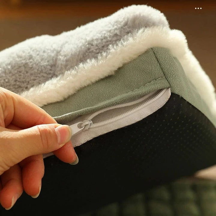 Small dog bolster bed in checkered faux fur, easy to clean.