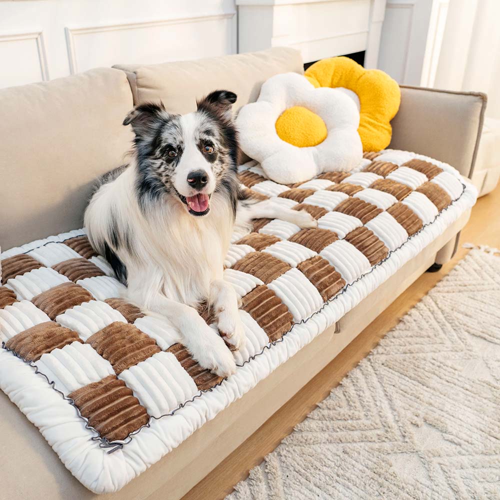 Close-up of chenille fabric on a pet mat, soft and durable for dog & cat beds