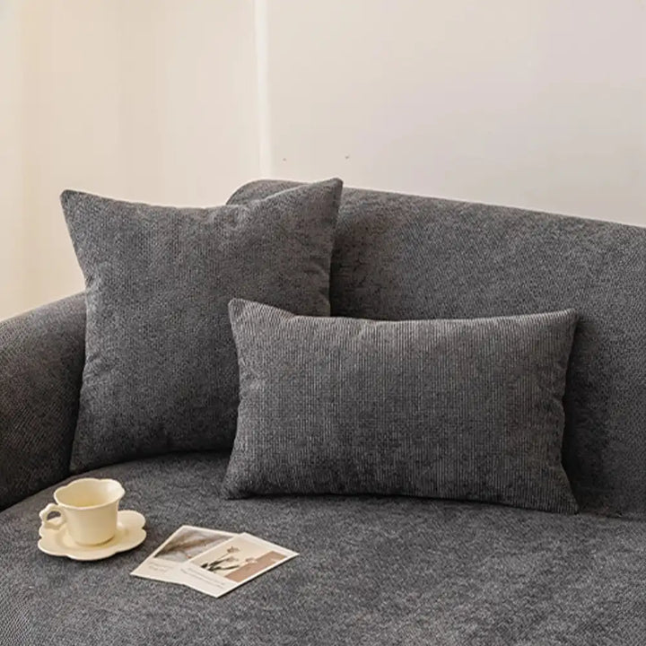 Easy-care chenille couch cover, non-slip and water-repellent, perfect for busy households.