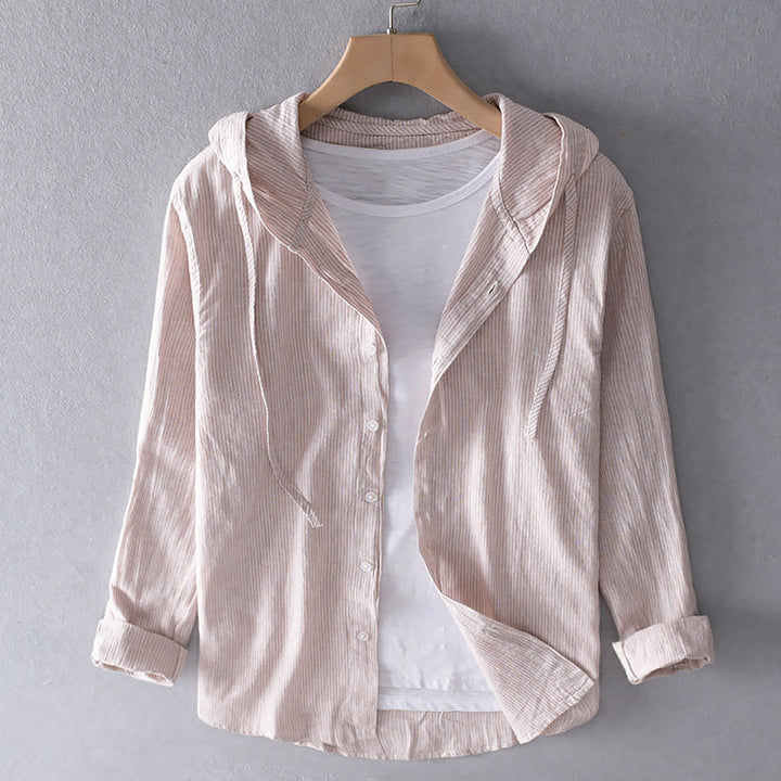 Chic women's long sleeve blouse for everyday wear, featuring buttons and a comfortable, relaxed fit.