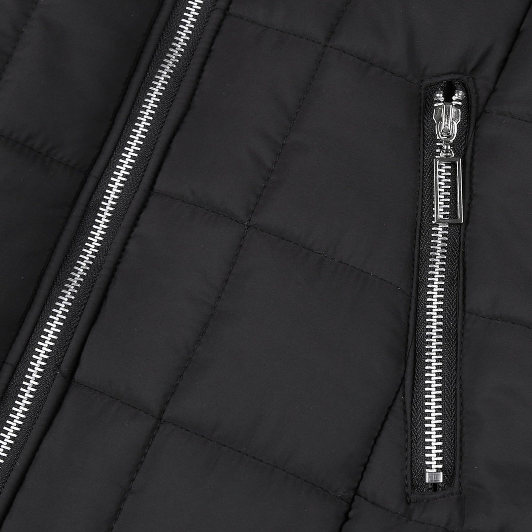 Stylish women's padded Mila coat, a warm long-sleeve outerwear piece for winter. Chic and practical fall jacket.