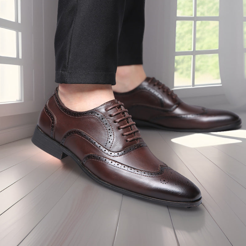 Men's premium leather Oxford brogues, sophisticated & comfortable formal footwear.