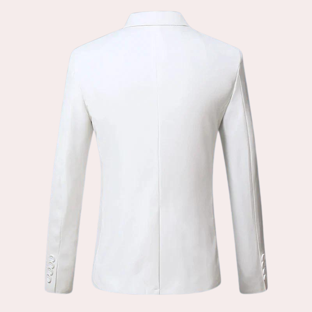 Tailored men's classic slim fit blazer. Versatile men's jacket for professional and smart casual looks.