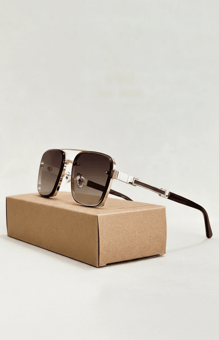 Sleek metal aviator sunglasses, unisex design with comprehensive UV400 sun protection.