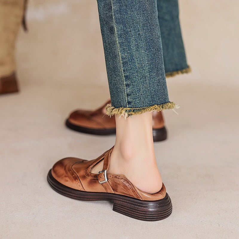 Stylish women's Mary Jane sandals, flat & comfortable, perfect classic footwear for spring & summer fashion.