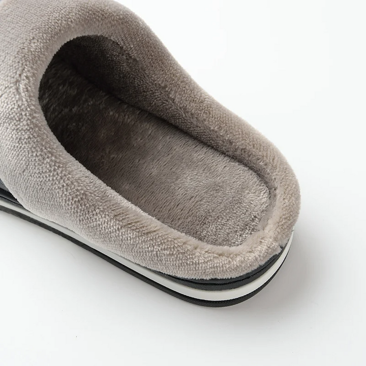 Men's Home Stead slides, showcasing cushioned footbed & arch support, ideal for lounge & home comfort.