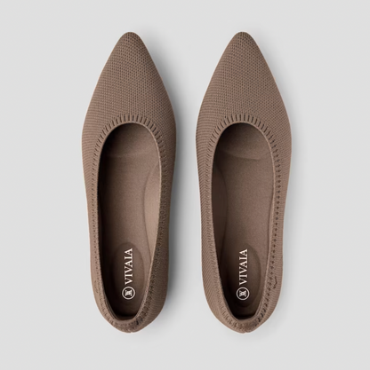 Modern women's ballet flats, comfortable slip-on shoes for spring/summer.