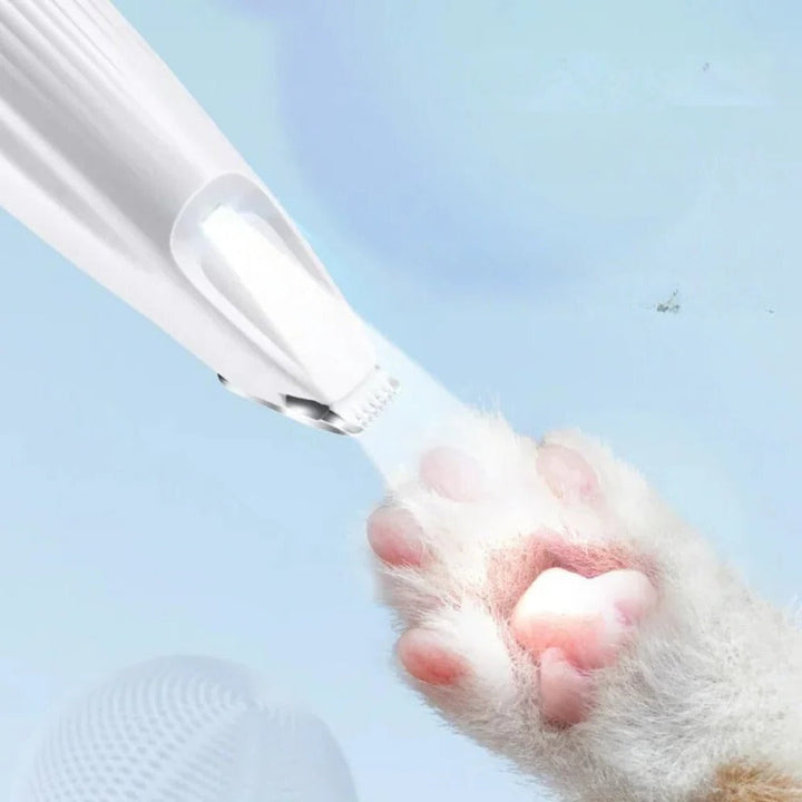 Unisex compact pet trimmer, ideal for precise and quiet grooming of sensitive pet areas.