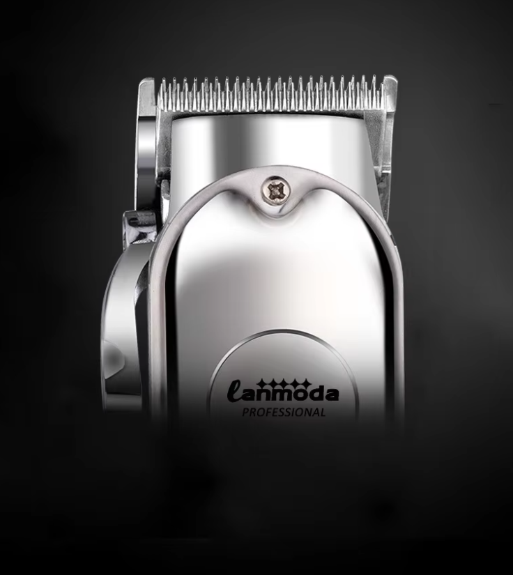 Ergonomic cordless pet hair clipper for precise and comfortable animal care.