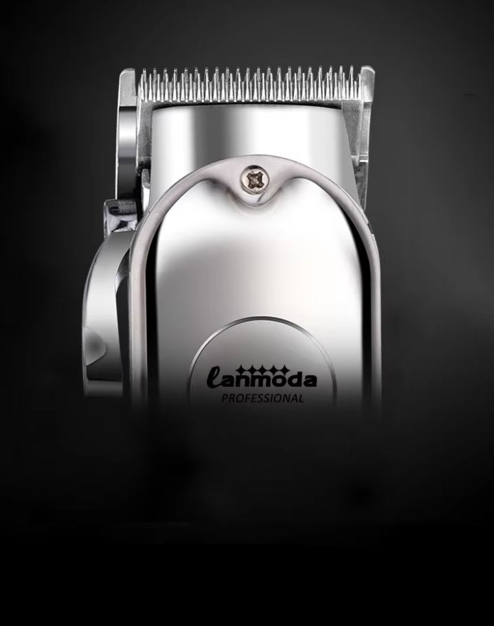 Pet groomer set with a cordless hair clipper for dogs.