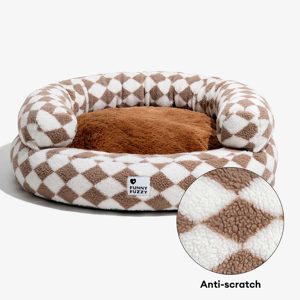 Washable argyle pet bed, a perfectly round donut shape for maximum coziness.