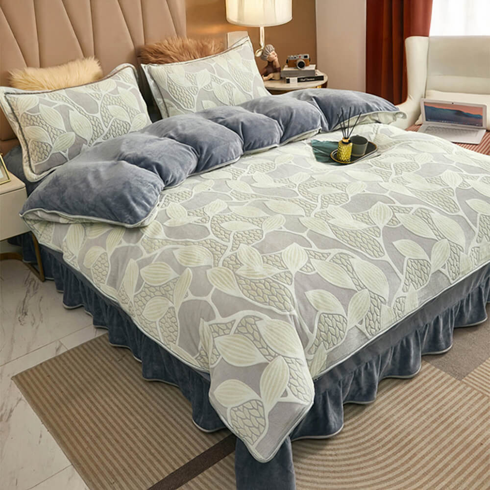 Soft milk velvet bedding, botanical print, a delightful addition to your room.