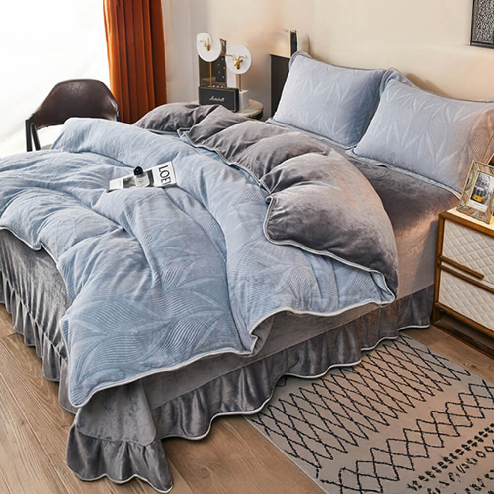 Milk velvet bed sheets with botanical print, a luxurious and cozy bedding set.