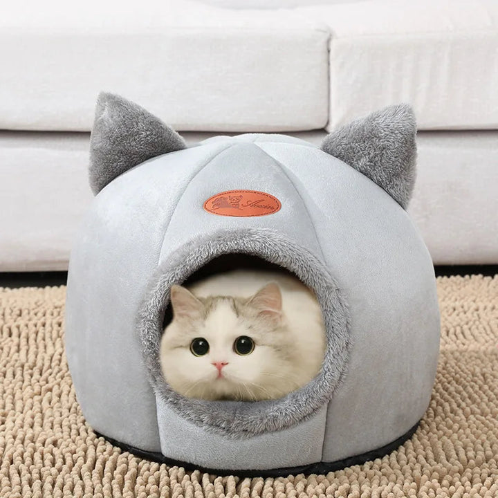 Warm pet tent bed with plush interior, ideal for deep sleep for small cats and dog breeds.