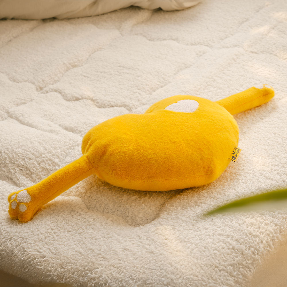 Hug-shaped heart pillow, a super soft cushion for ultimate coziness on a couch