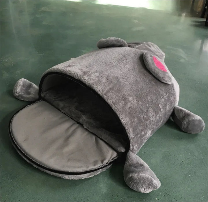 Grey mouse design cat bed, a comfortable and warm sleeping cave for feline friends