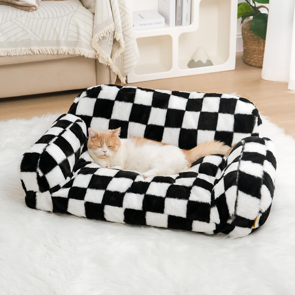 Plaid pet bed with diamond pattern, luxurious and comfortable for small animals
