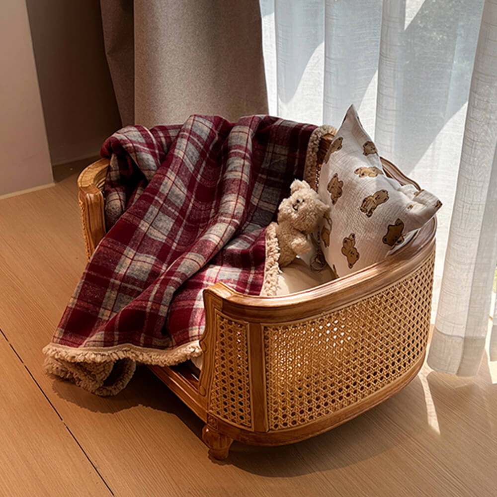 Thick and warm sherpa fleece pet blanket with classic plaid design for pets.