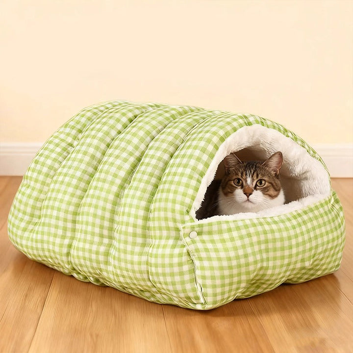 Removable washable winter pet bed interior showing soft lining, ideal for cozy cats & small dogs