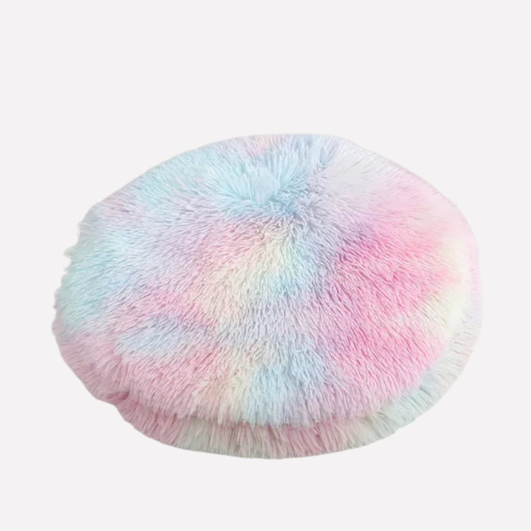 Washable round pet bed blanket, plush and cozy, suitable for all small pets.