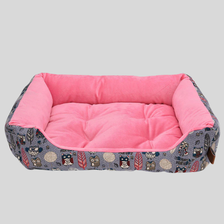 Insulated pet bed, a warm and cozy winter pet house for small dogs or cats.