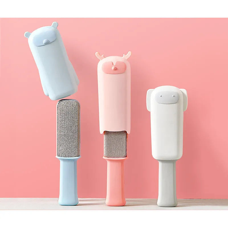 Eco-friendly animal design lint roller, perfect for removing pet hair from fabrics & car seats