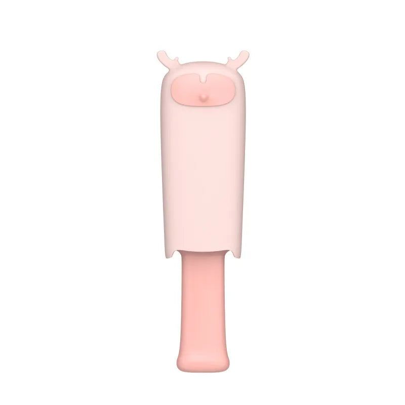 Practical pet hair remover with a charming animal, a must-have for any pet owner's home