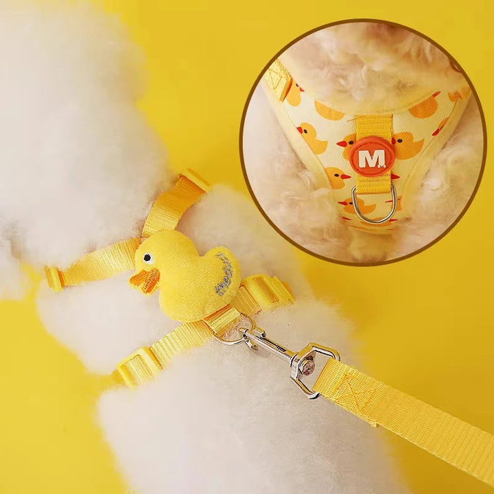Small dog walking set: comfort harness featuring a fun duck design, paired with a durable, adjustable leash.