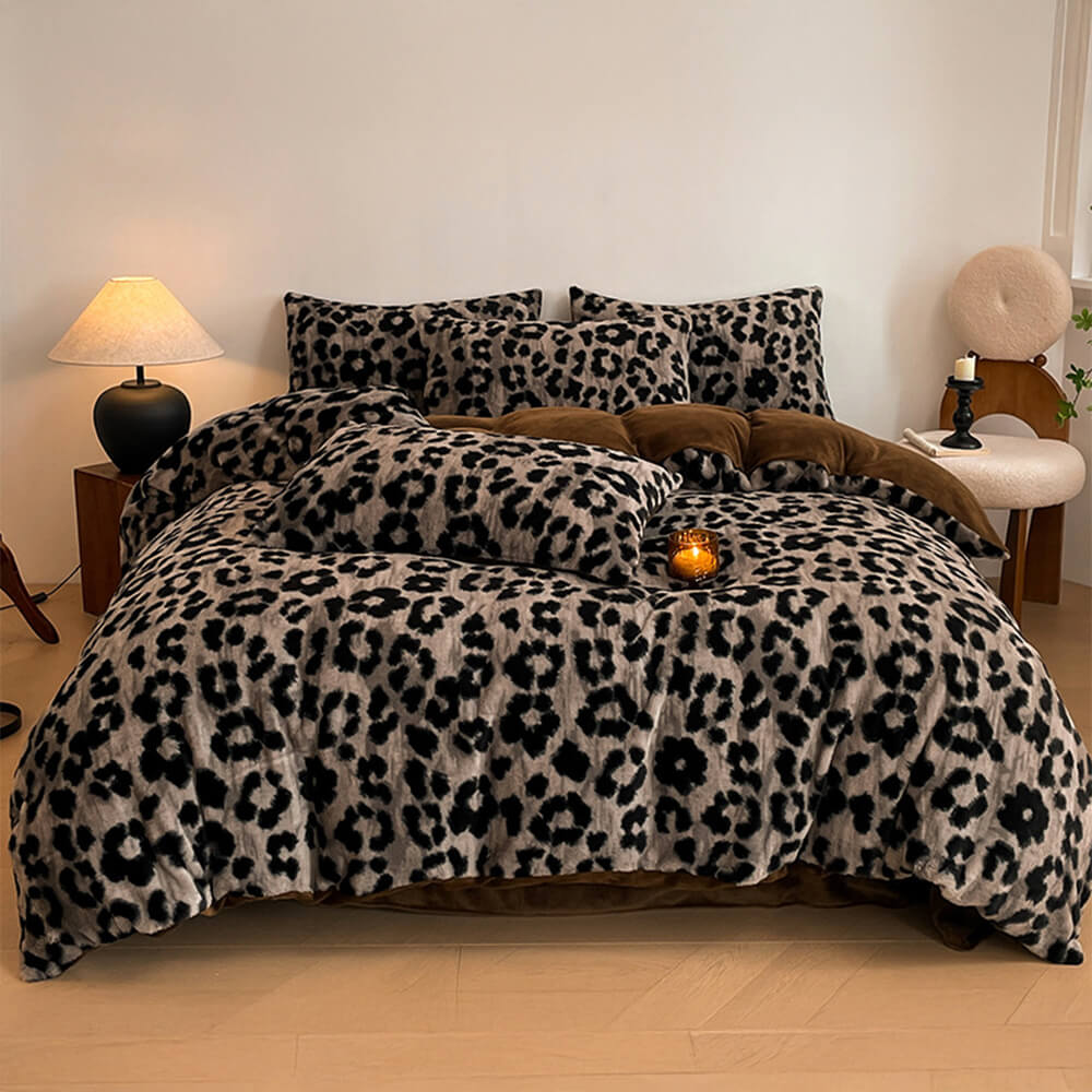 Complete velvet floral bed sheet set, including sheets, duvet cover, and pillowcases for luxury