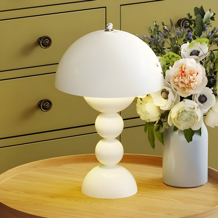 Scandinavian flower bud LED lamp, dimmable, an artistic touch for modern interiors.