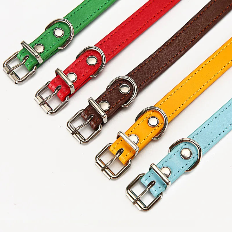 Stylish pet accessory: Durable genuine leather dog collar, perfect for dog walking