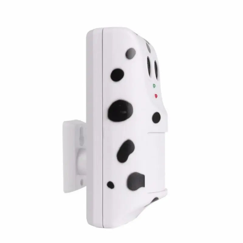 Portable ultrasonic dog bark control device, perfect for walks and outdoor training