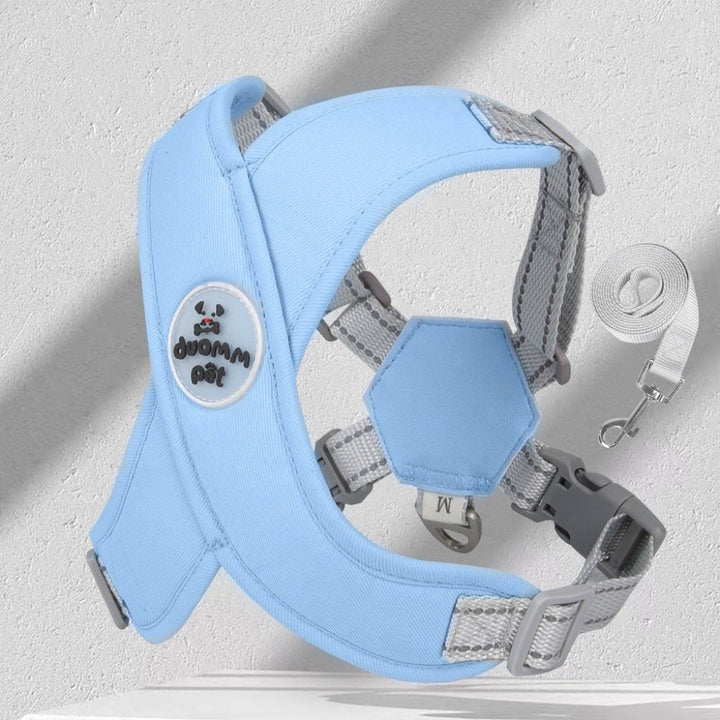 Medium dog comfort harness and leash combo, designed with breathable fabric and reflective accents