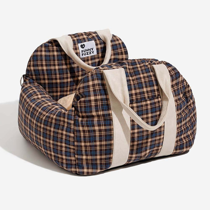 Medium dog travel booster, easy to install, great for daily commutes with pets.