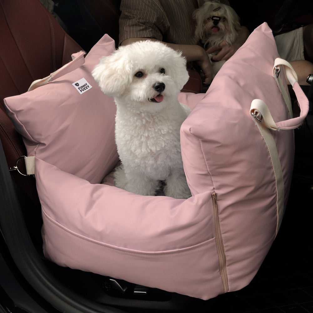 Medium dog travel bed, water-resistant fabric, easy to clean spills.