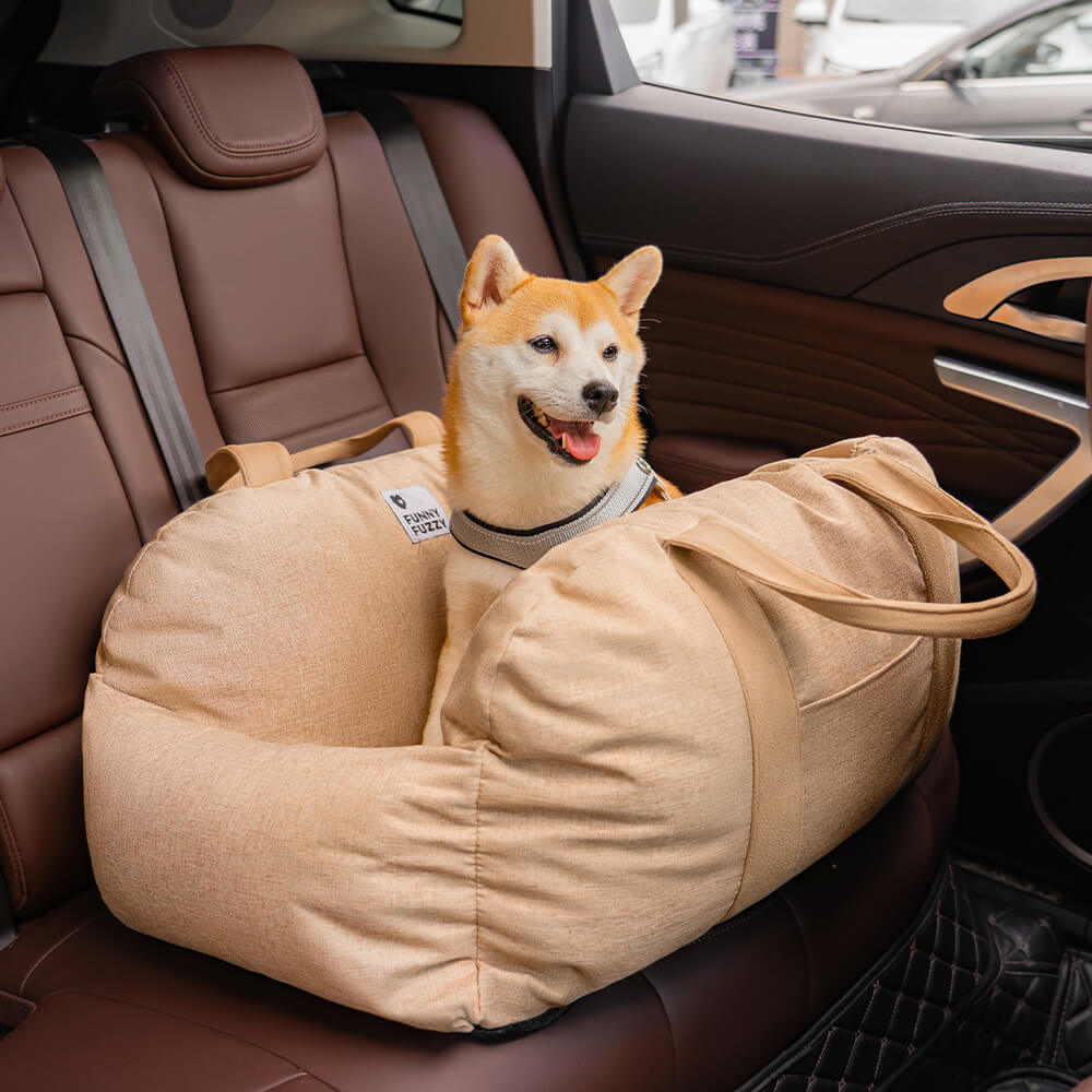 Medium dog car seat, breathable fabric, ideal for warmer climates.