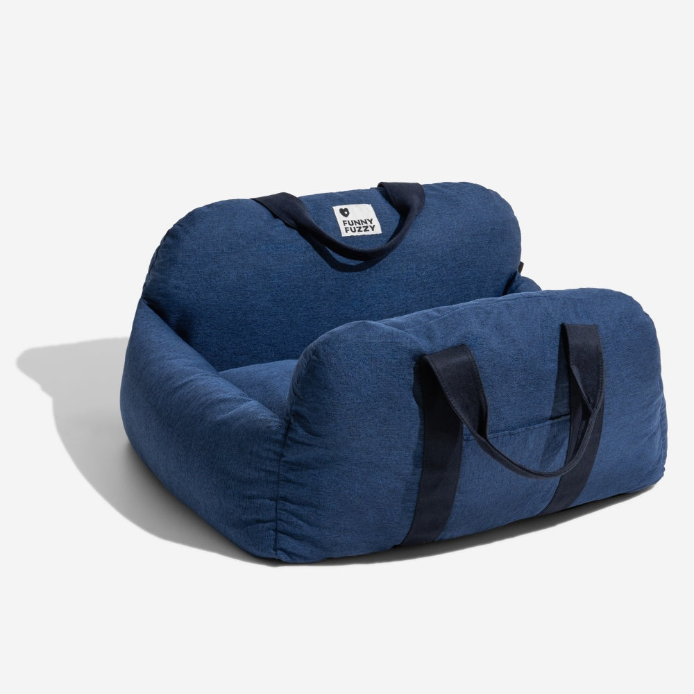 Medium pet booster for car, reinforced stitching for longevity.