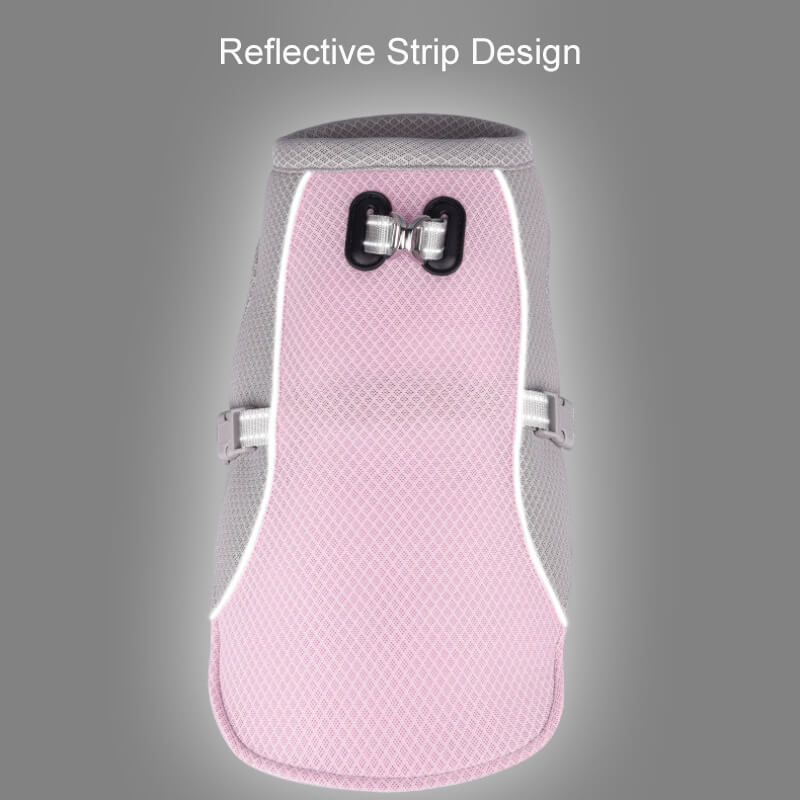Blue dog cooling vest, a breathable solution for sun protection and hot summer days.
