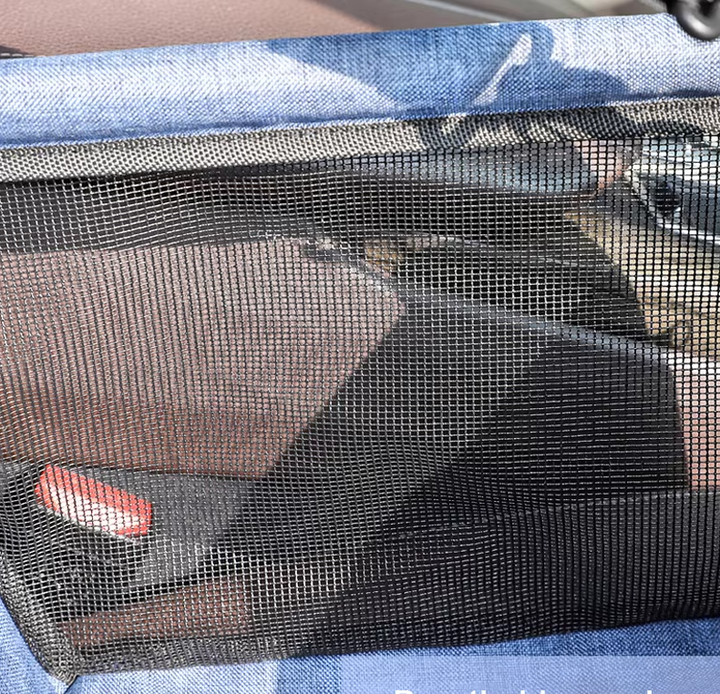 Foldable pet booster seat for cars, black waterproof fabric ensures dog safety