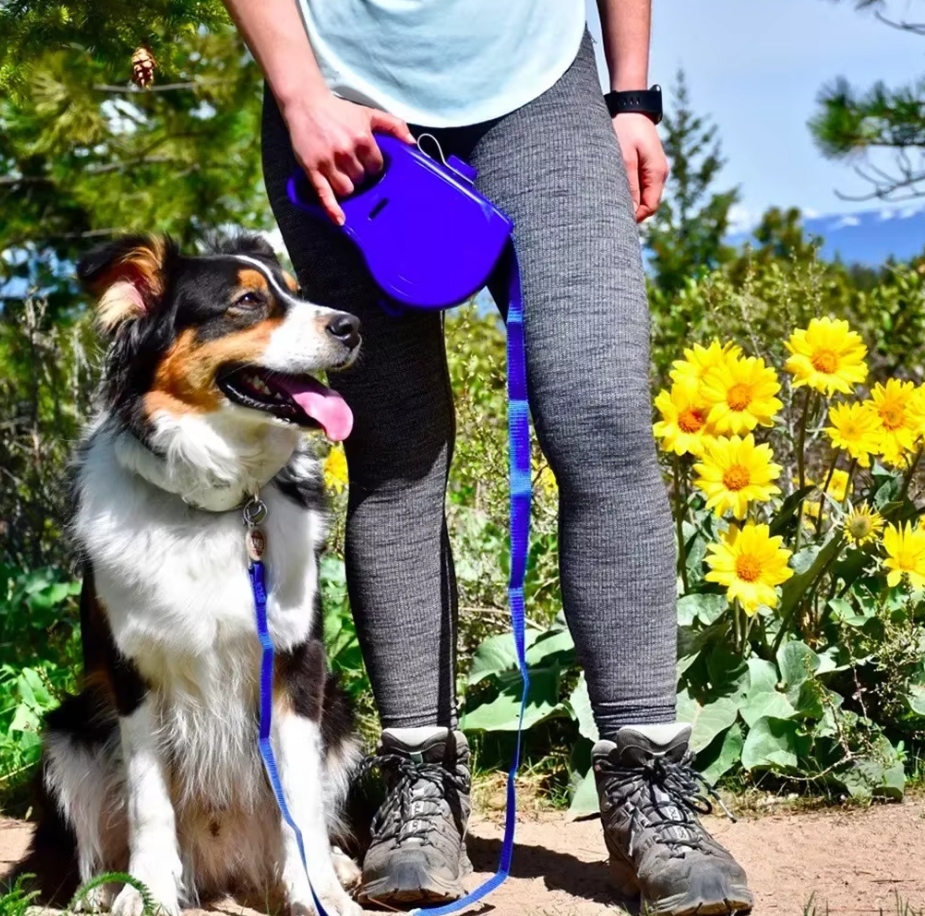 Pet hydration system: dog leash with built-in water bottle and a soft, packable bowl