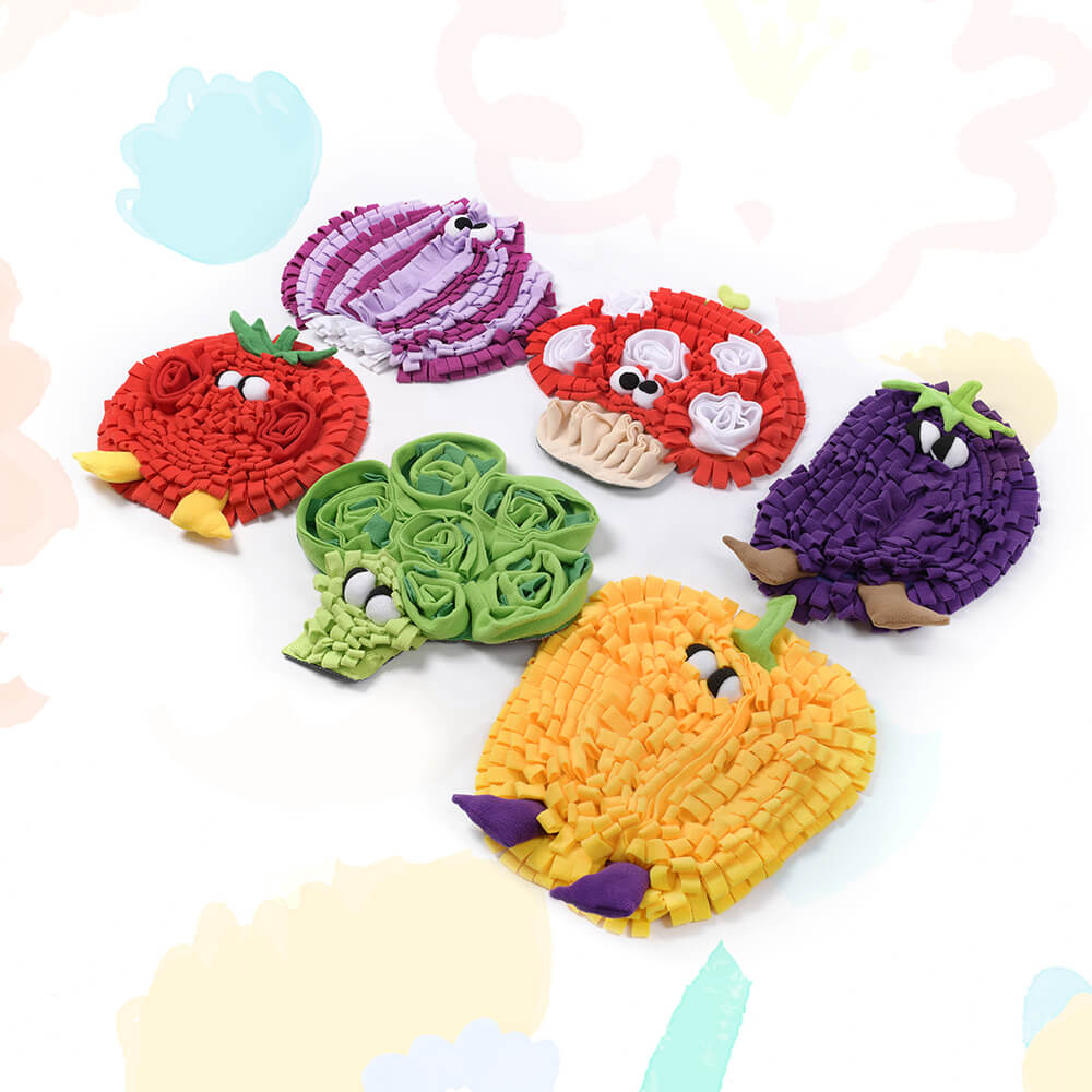 Unisex interactive vegetable snuffle mat with carrots and lettuce for dogs